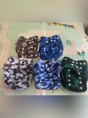 Wegreeco Set of 5 Cloth Diapers